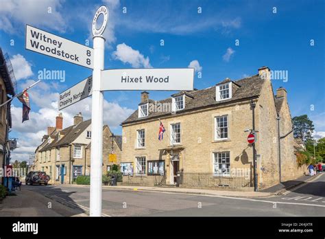 Charlbury Corner House & Memorial Hall, Market Street, Charlbury, Oxfordshire, England, United ...