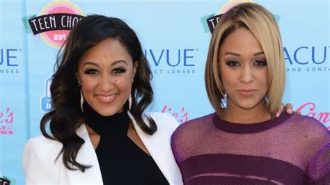 Mowry twins ready for reunion after six months apart