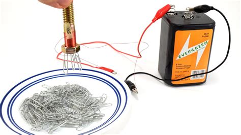 How does an Electromagnet Work? - YouTube