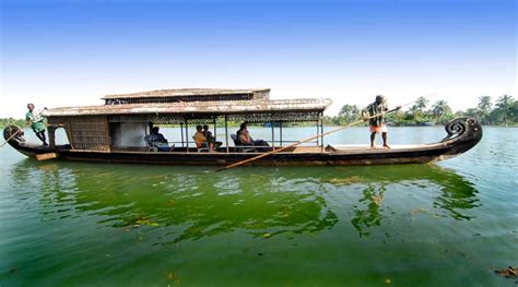 Kumarakom Lake Resort Package | Waytoindia.com