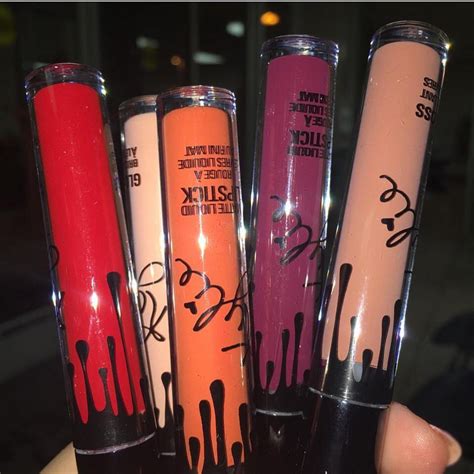 KYLIE COSMETICS on Twitter: "💋 https://t.co/cAAvoTVc28"