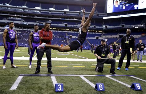 UConn's Byron Jones Sets Broad Jump World Record At NFL Combine - Hartford Courant