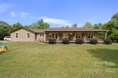 Morganton, NC Real Estate - Morganton Homes for Sale | realtor.com®