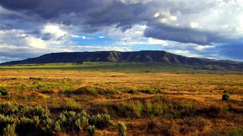 Rattlesnake Mountain: Highest treeless mountain in continental United States | Smithsonian Photo ...