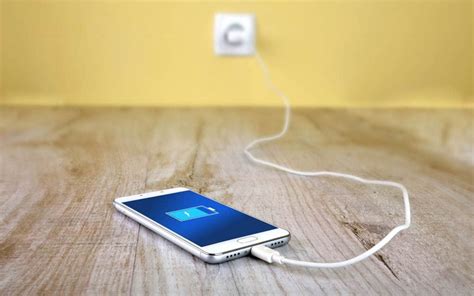 The Best Way to Charge Your Device Will Make Its Battery Last Way ...