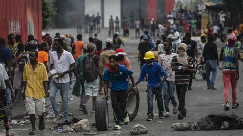 Haïti : de nouvelles violences et des pillages, dont celui d'un entrepôt de l'ONU