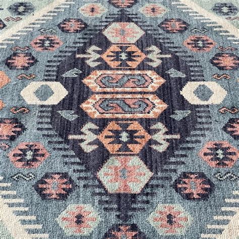 Beautiful Area Rug by OPALHOUSE | EstateSales.org