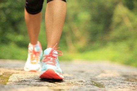 How to Walk 10,000 Steps a Day – 5 Can-Do Tips