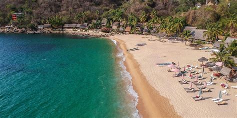 Yelapa Beach | A Fishing Village in the Sierra Madre