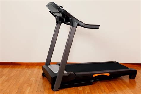 Treadmill Safety: 5 Essential Tips to Prevent Injuries (2022 Guide)