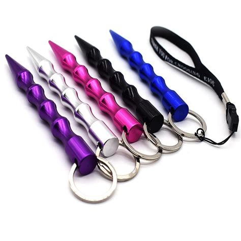 10 Best Self-Defense Keychain Reviews: A Useful Travel Safety Gadget