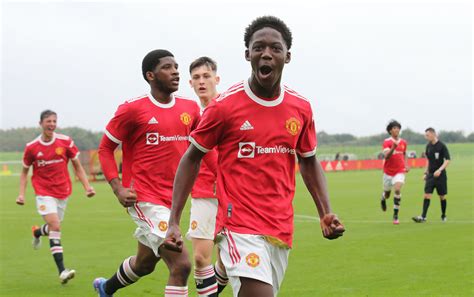 Kobbie Mainoo and three other Ghanaian youngsters get England youth ...