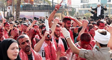 Lebanon Shia in bloody ritual on Ashoura | | Al Jazeera