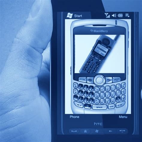 Motorola StarTAC - The 50 Best Mobile Phones of All Time | Complex