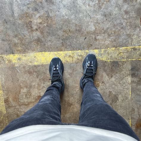 Yeezy 700 v3 Dark Glow on feet today : r/yeezys