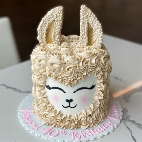 Llama CakeServes 14 - Oakmont Bakery