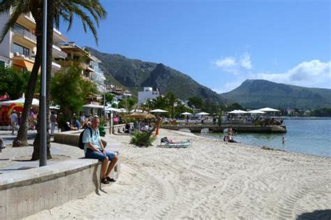 The wonderful beach promenade of Port de Pollenca. - Picture of Port de Pollenca Beach, Port de ...