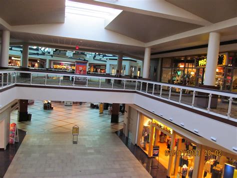 Trip to the Mall: White Oaks Mall- (Springfield, IL)