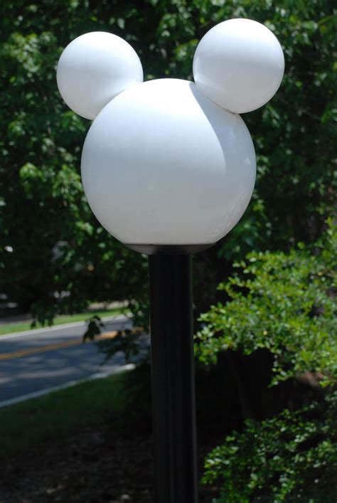 Mickey Mouse Lamp Post | At Fort Wilderness. | Joe Shlabotnik | Flickr