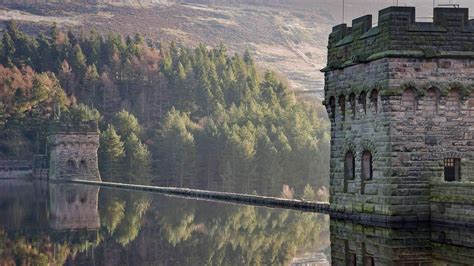 Derwent Resevoir, in Derbyshire, UK (With images) | Peak district ...