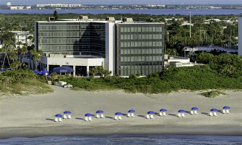 Hilton Cocoa Beach Florida | TNT Resorts