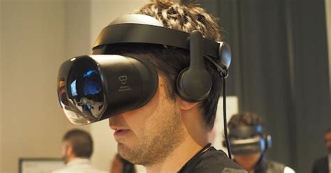 Samsung introduces HMD Odyssey VR headset