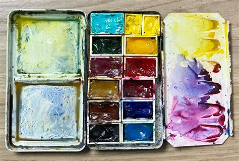 My basic 12 colour palette (used in my Watercolour course) - Liz Steel ...