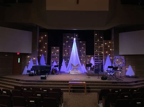 Pinterest | Christmas stage, Christmas stage design, Christmas stage ...