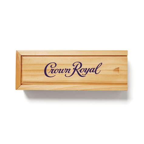 Crown Royal Domino Woodtone Set – Crown Royal USA E-Comm