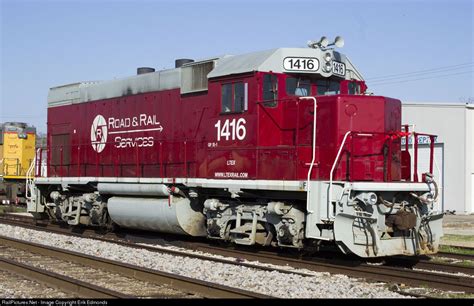 RailPictures.Net Photo: LTEX 5016 Larrys Truck & Electric (LTEX) EMD GP15-1 at Baytown, Texas by ...