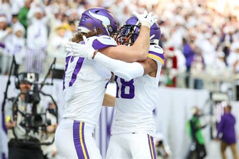 Vikings star is runaway favorite for incredible NFL honor