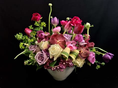 Spring Mix.Fresh Flower arrangement with spring flowers in Miami , FL | Luxury Flowers Miami