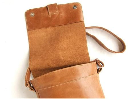 The Stylish Handmade Leather Bag | Gadgetsin