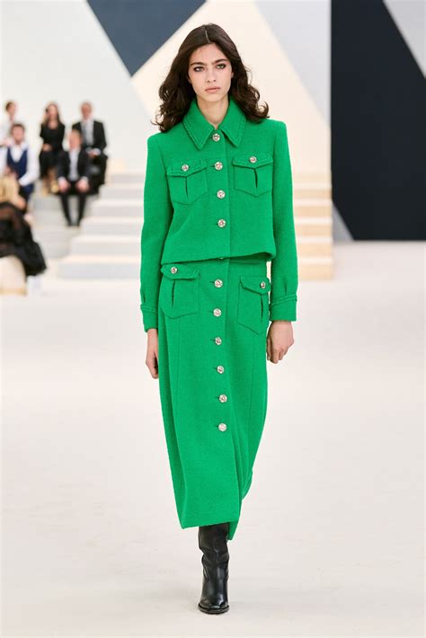 Chanel Fall 2022 Couture Collection | Vogue