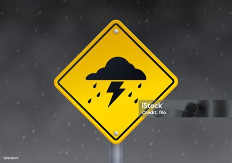 Severe Storm Warning Sign Stock Illustration - Download Image Now ...