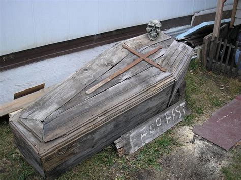 173 best ANTIQUE COFFINS & SUCH images on Pinterest | Coffin, Death and ...