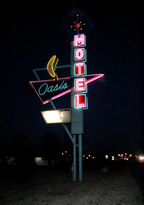 Oasis Motel retouched neon sign | Oasis Motel neon sign reto… | Flickr