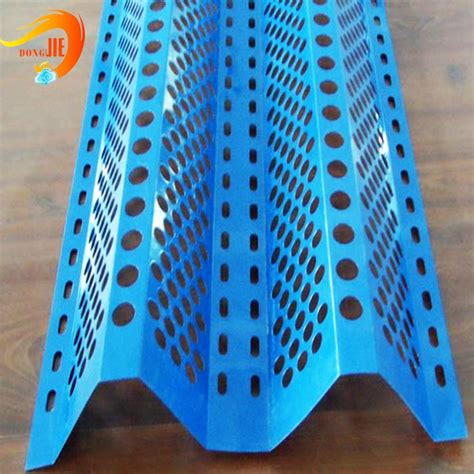 China Wind dust fence galvanized plate perforated metal mesh factory and suppliers | Dongjie