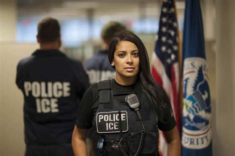 Deportation officer uses combination of skill and empathy | ICE