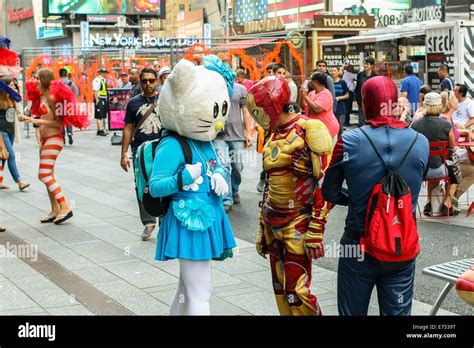 NEW YORK CITY-JULY 16: New York City people in costumes on Time Square ...