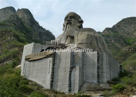 The Giant Statue of Laozi in Beijing - Photos of Laozi