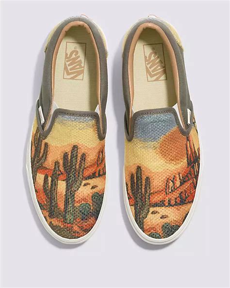 Classic Slip-On Shoe in Cali Tapestry/Cactus | Vans Canada