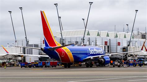 Southwest Airlines Pilots To Picket In Chicago Next Week Following ...