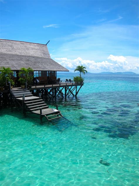 Kapalai Dive Resort | Kapalai Island | Borneo Packages