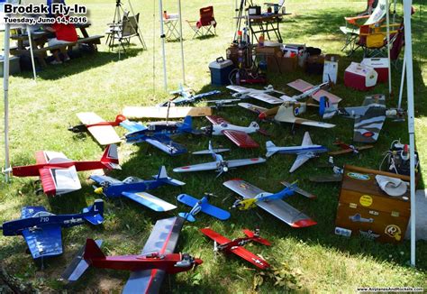 Brodak's 20th Annual Fly-In, June 14, 2016 - Airplanes and Rockets