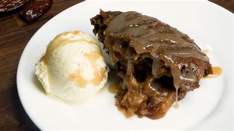 Best Slow Cooker Sticky Toffee Pudding Recipes