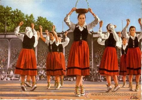 beautiful-basque-country | Basque country, Basque, Girl dancing