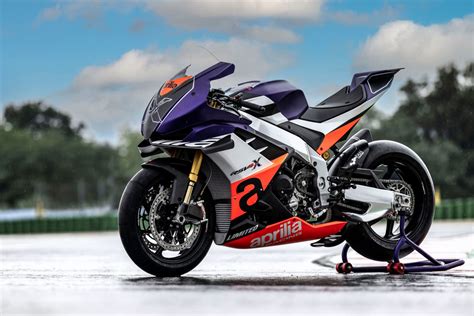 FIRST LOOK: 2023 Aprilia RSV4 XTrenta - 230hp, 165kg - Motorcycle news ...