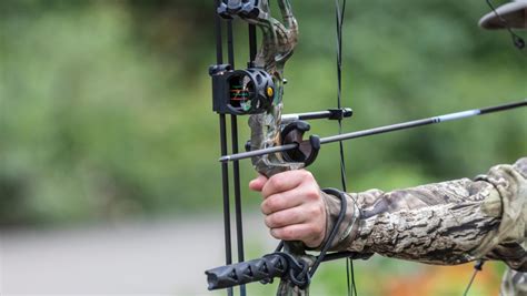 How to Shoot a Compound Bow for Beginners | the Sticks Brand