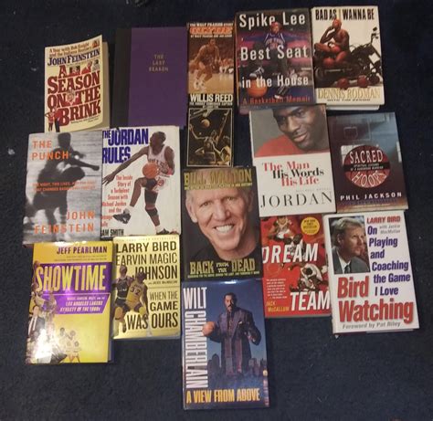 My Basketball Book Collection : r/VintageNBA